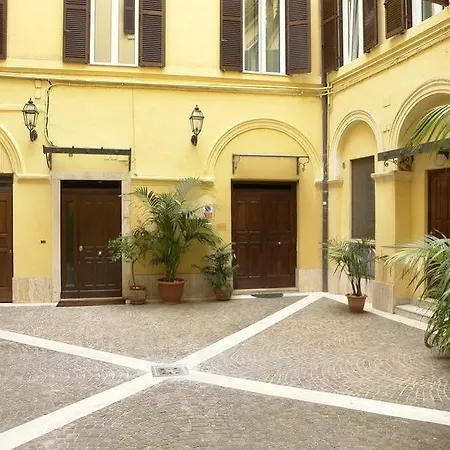 Hotel Mellini 39 *